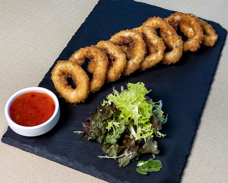 AirFryer Recipe - Air Fryer Breaded Calamari with Chili Sauce and Salad